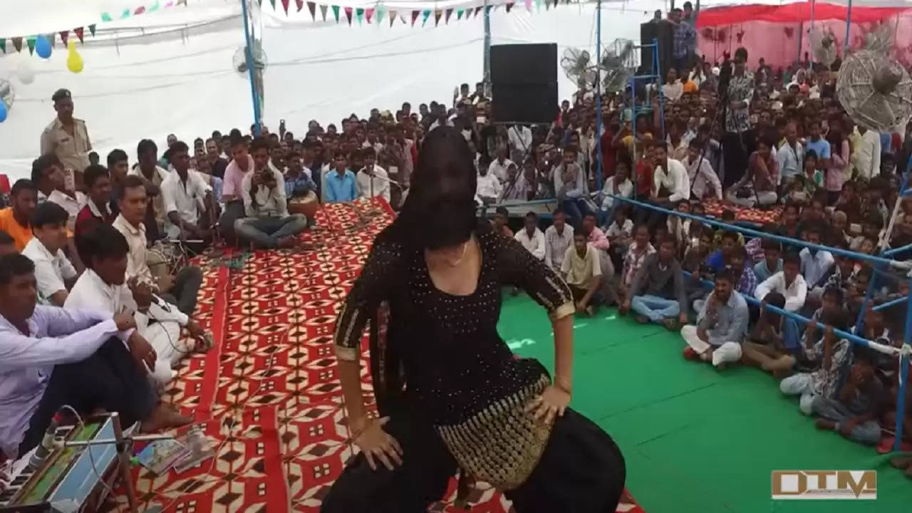 Gori Rani Sexy Video