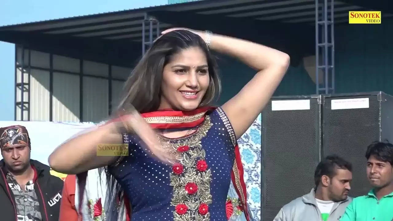 Sapna Chaudhary Sexy Dance Video