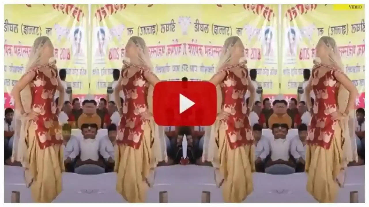 Sapna Choudhary Video: 'चांद लुका' पर जब सपना चौधरी ने किया नागिन डांस, पब्लिक में मच गया हंगामा